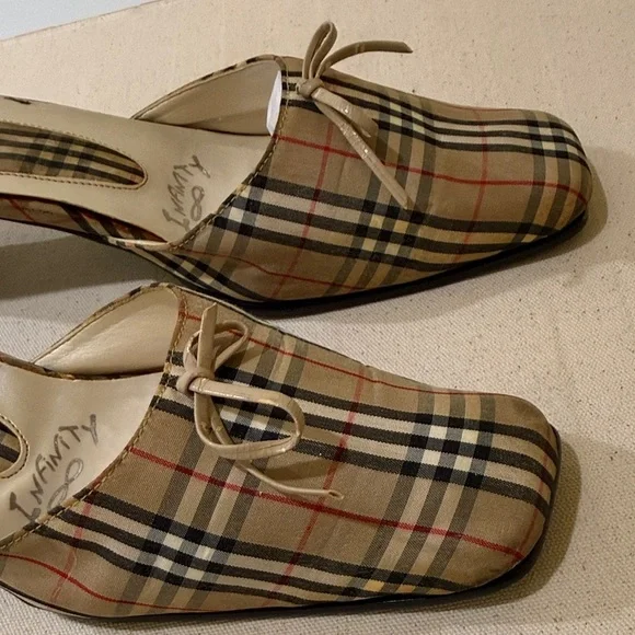 NFINITY Vintage Plaid Women's Mules Size 9.5 M | 2.5”-3” Heels - Picture 3 of 12